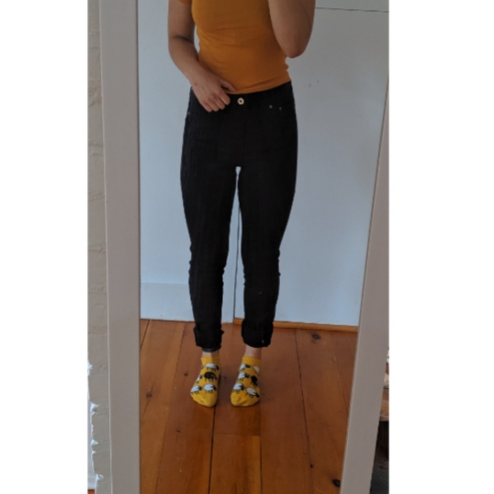 Black skinny jeans